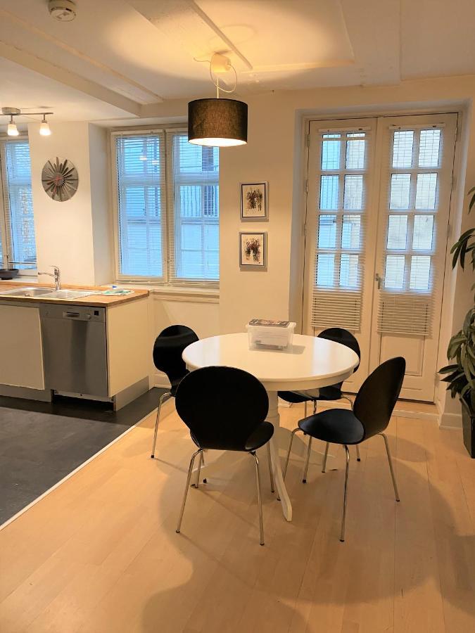 Charming Apartment In Historic City Center Kopenhagen Buitenkant foto